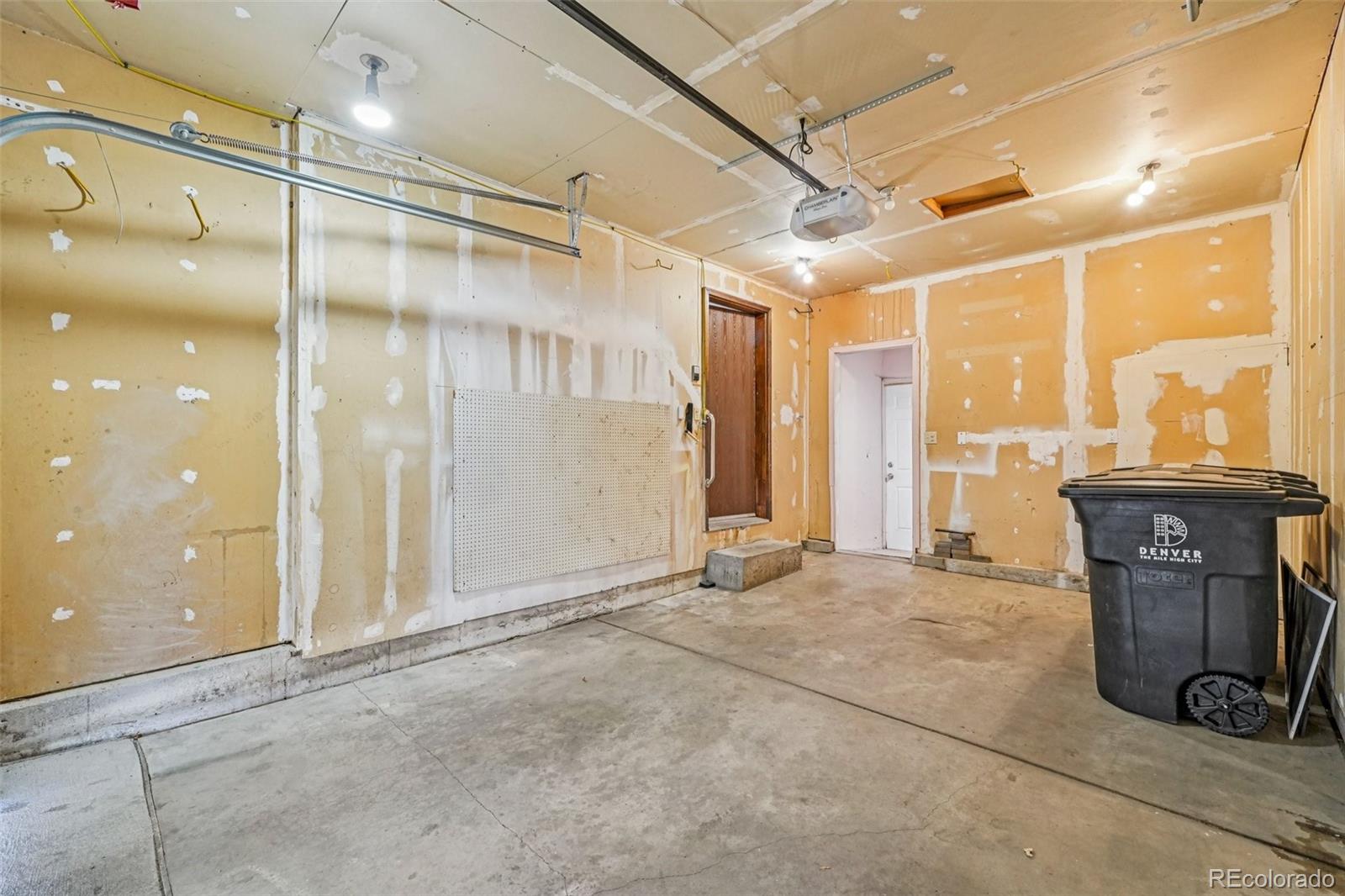MLS Image #29 for 2212 s decatur street,denver, Colorado