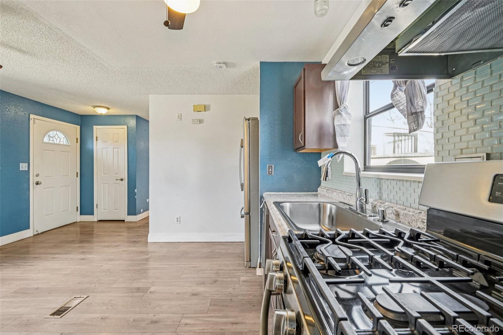 MLS Image #8 for 2212 s decatur street,denver, Colorado