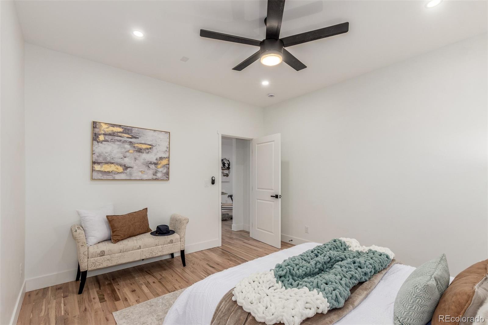 MLS Image #9 for 266  stuart street,denver, Colorado