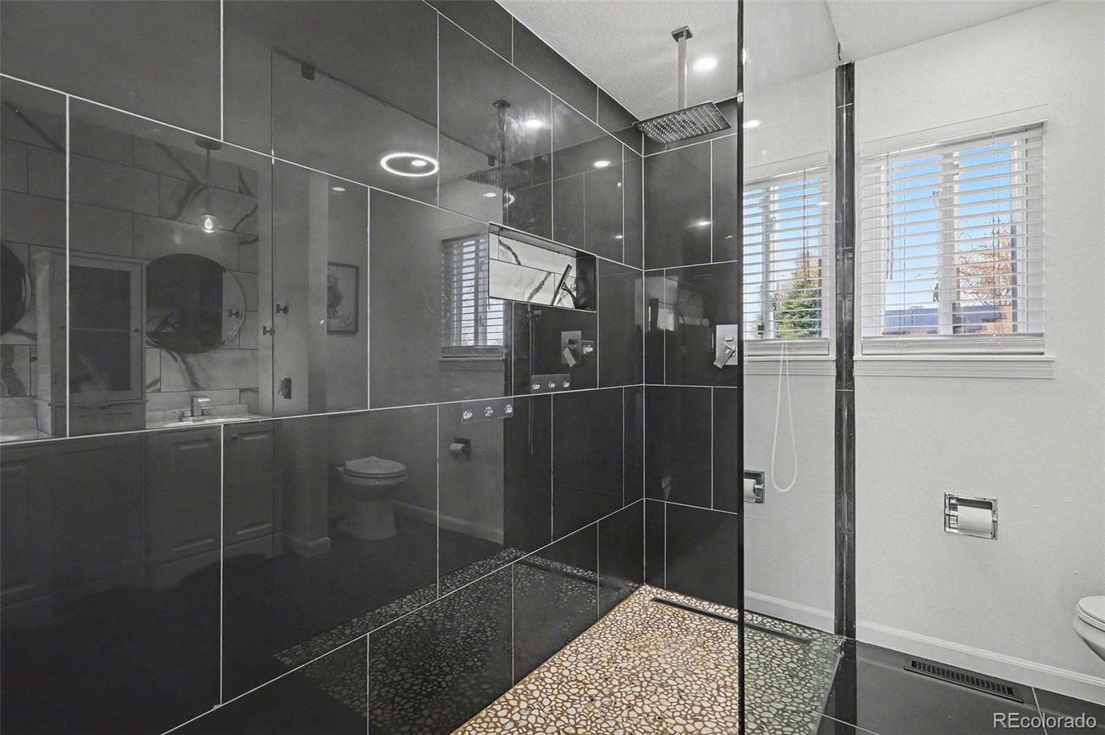 MLS Image #11 for 14894 e warren avenue,aurora, Colorado