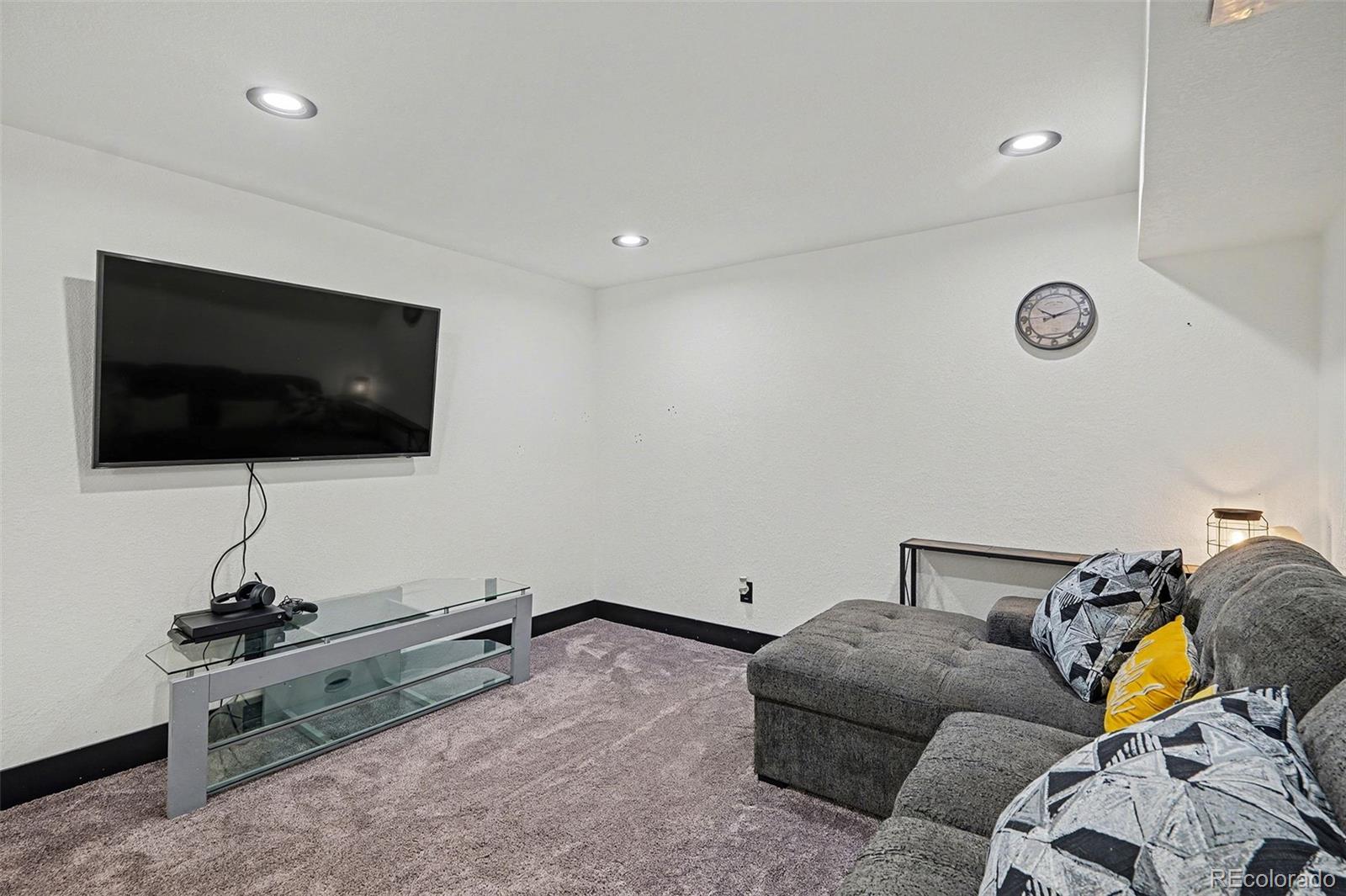 MLS Image #22 for 14894 e warren avenue,aurora, Colorado