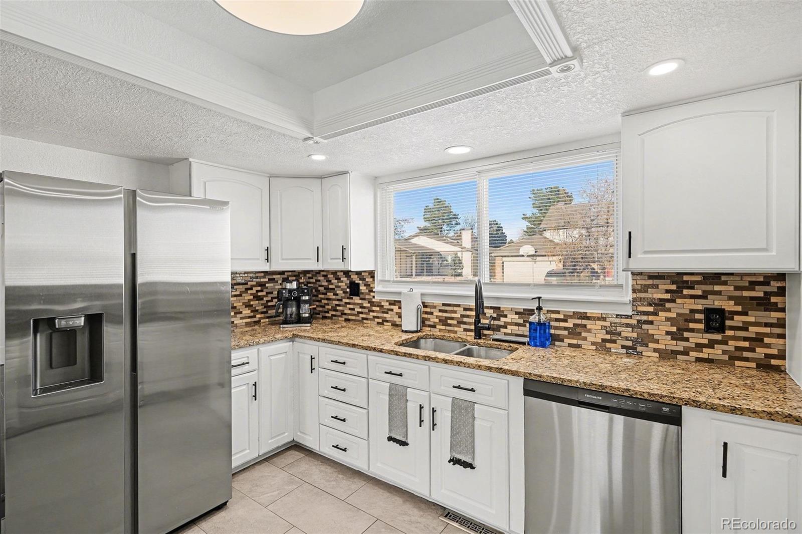 MLS Image #4 for 14894 e warren avenue,aurora, Colorado