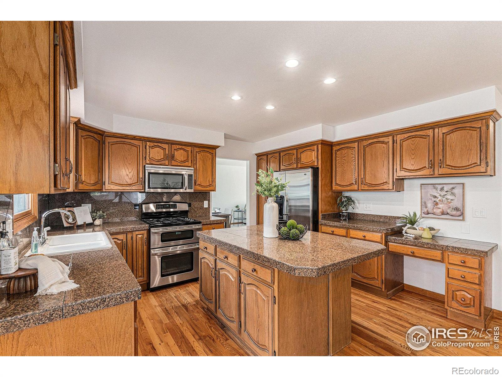 MLS Image #4 for 818  maxwell court,fort collins, Colorado