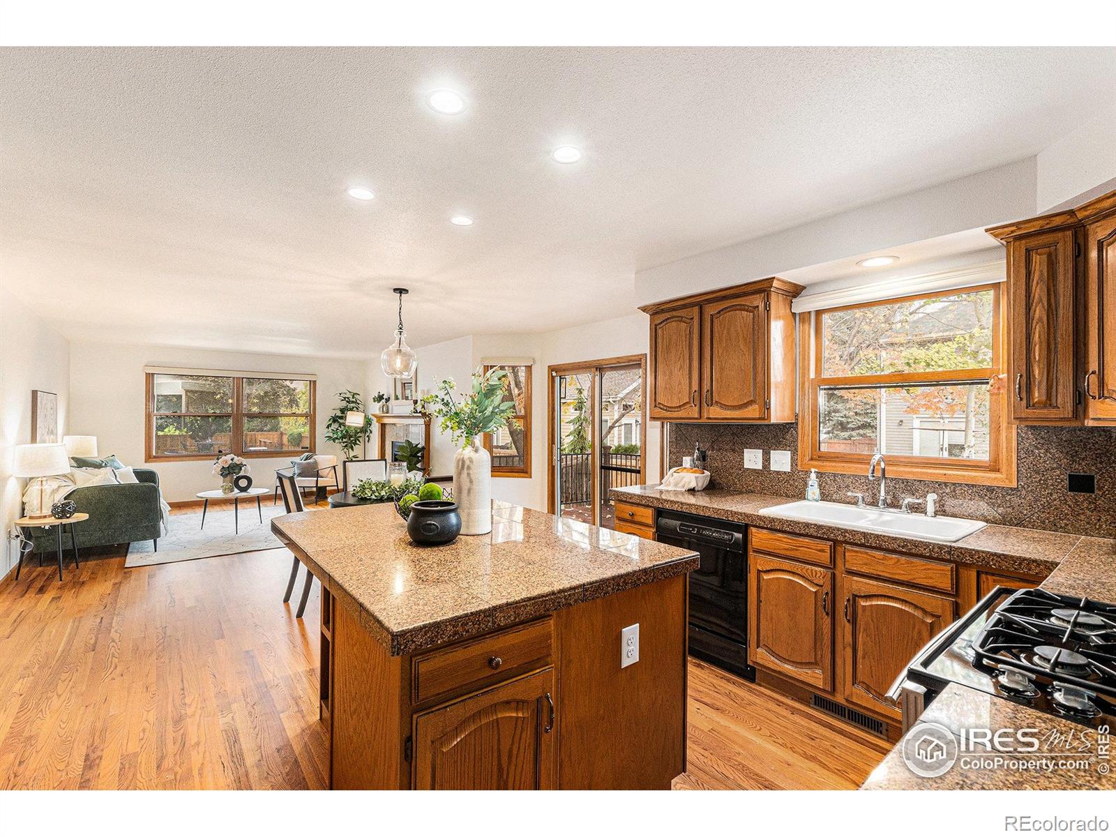MLS Image #5 for 818  maxwell court,fort collins, Colorado