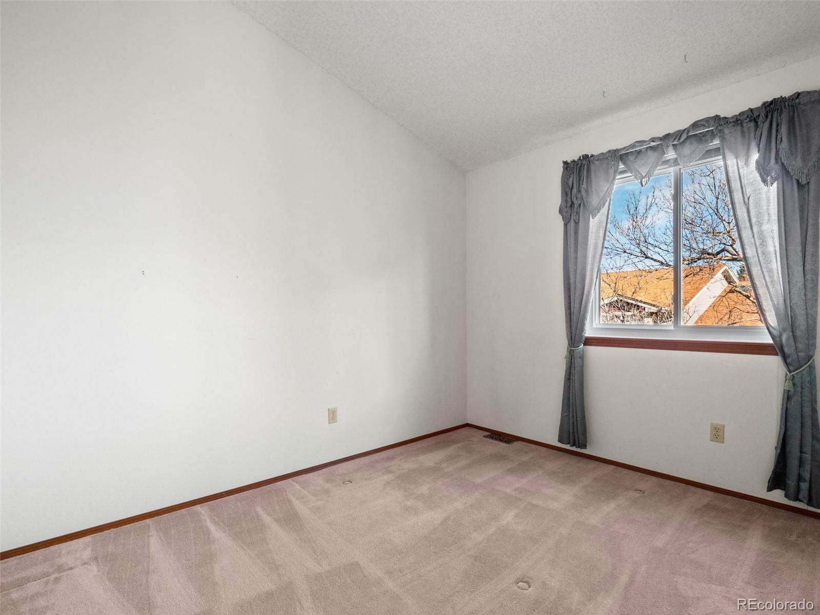 MLS Image #17 for 10016  raritan way,thornton, Colorado