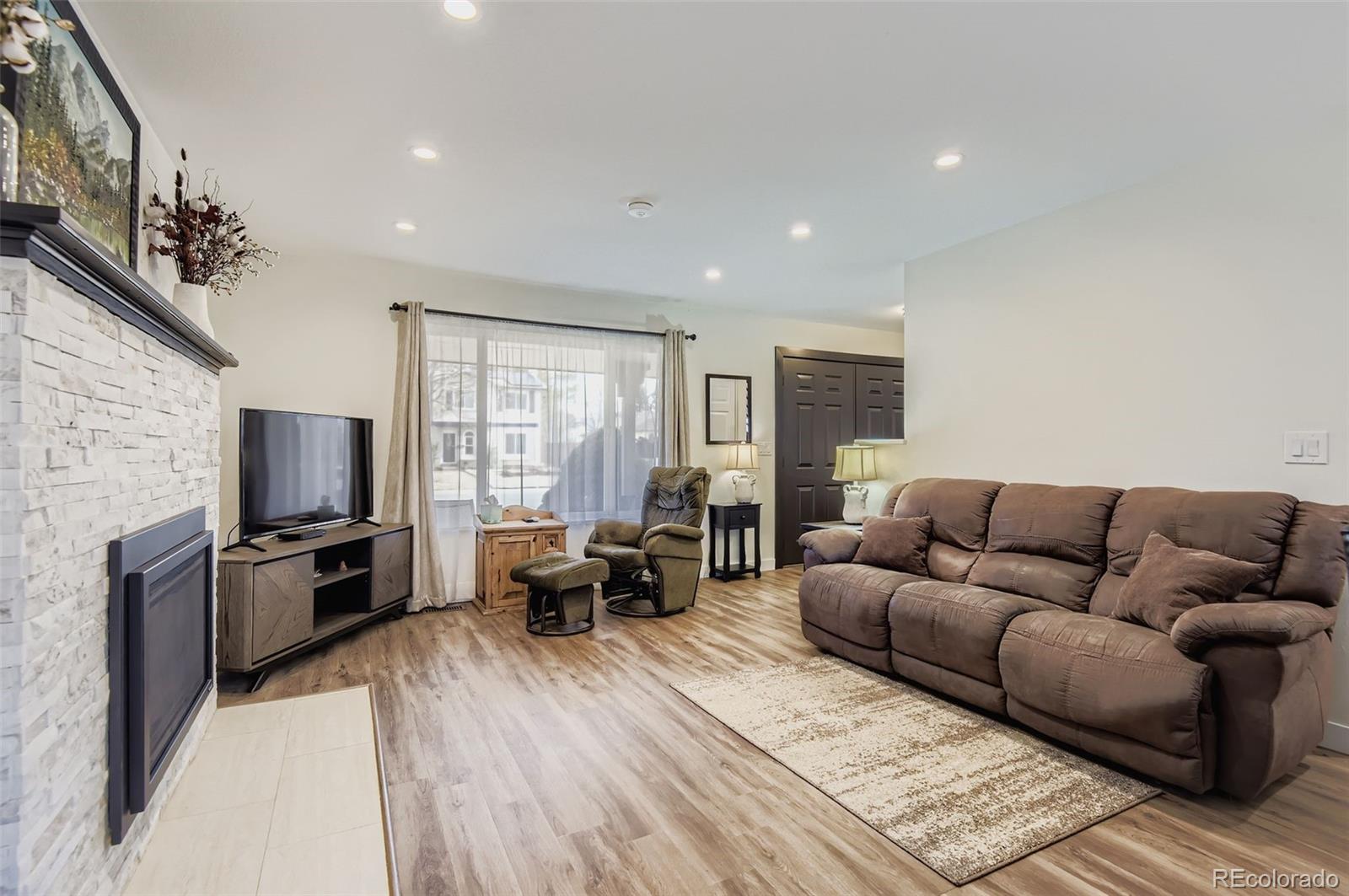 MLS Image #14 for 7371 s spruce street,centennial, Colorado