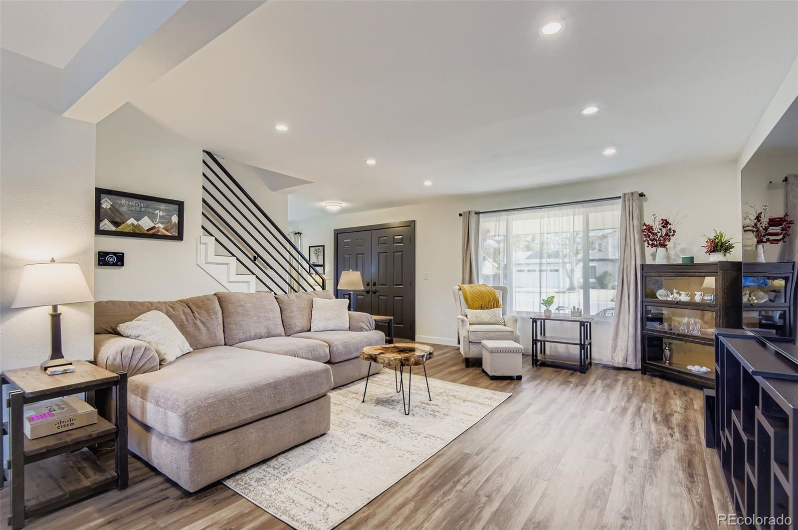 MLS Image #4 for 7371 s spruce street,centennial, Colorado