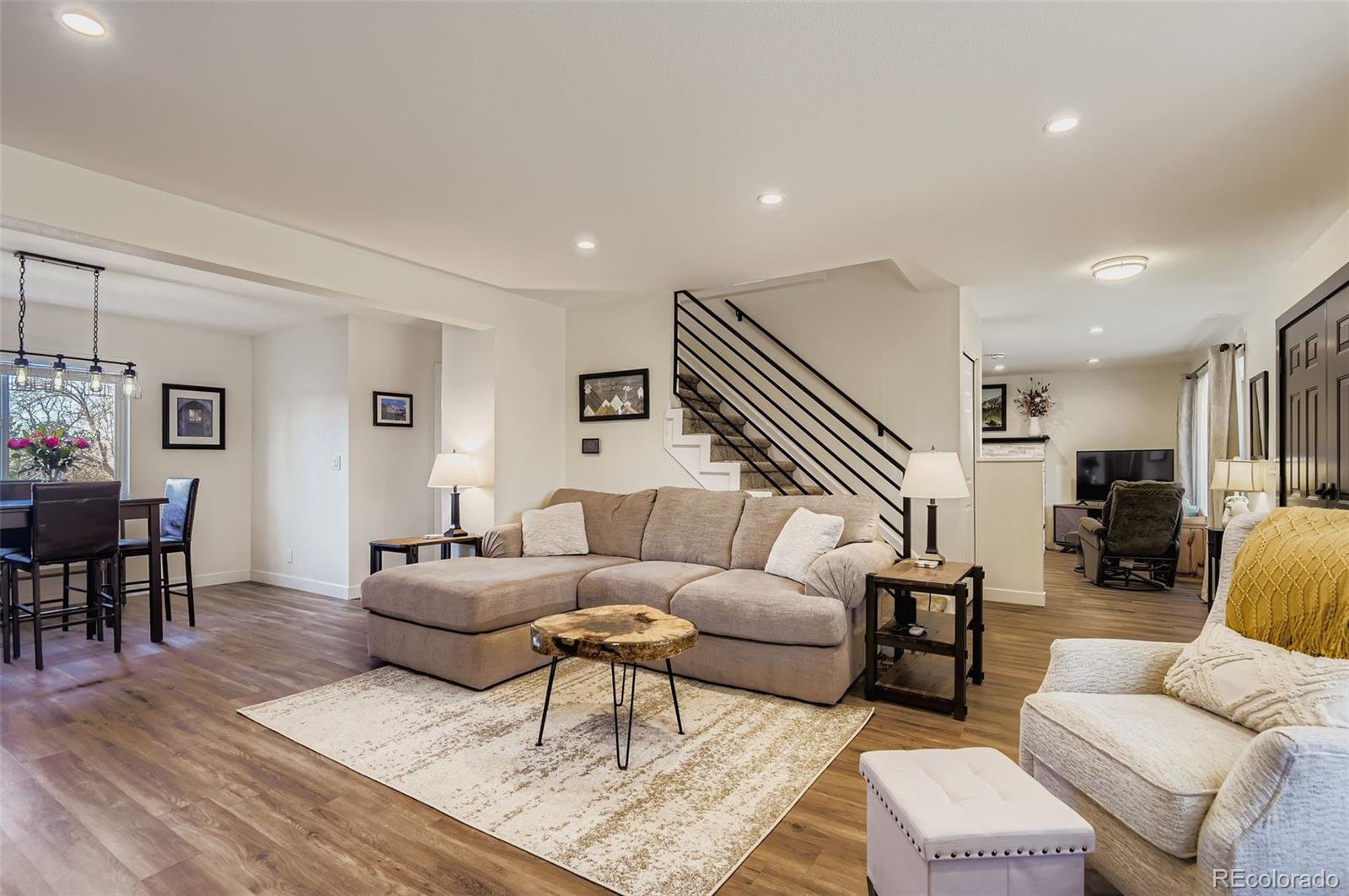 MLS Image #5 for 7371 s spruce street,centennial, Colorado