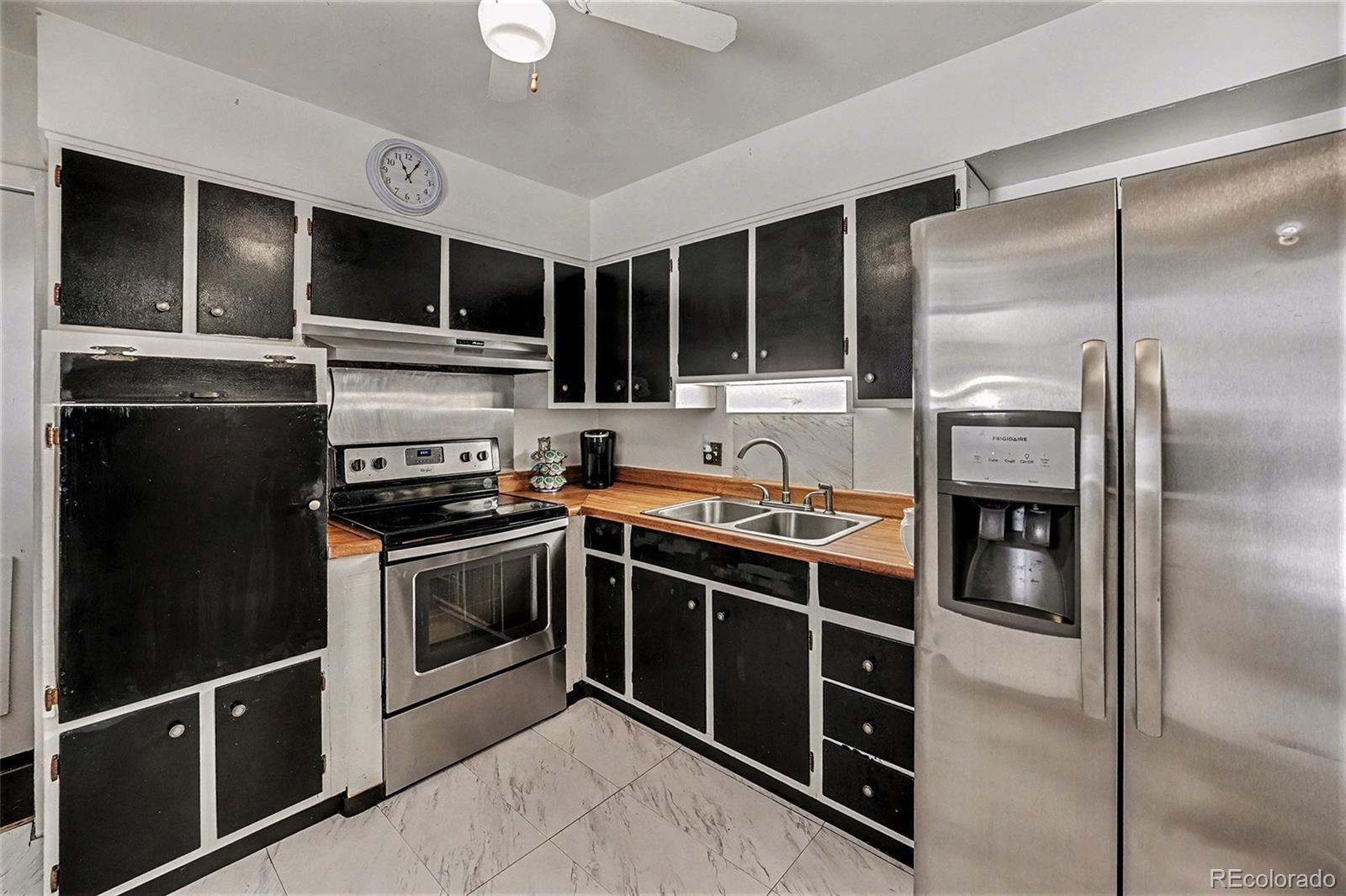 MLS Image #12 for 7690  greenwood boulevard,denver, Colorado