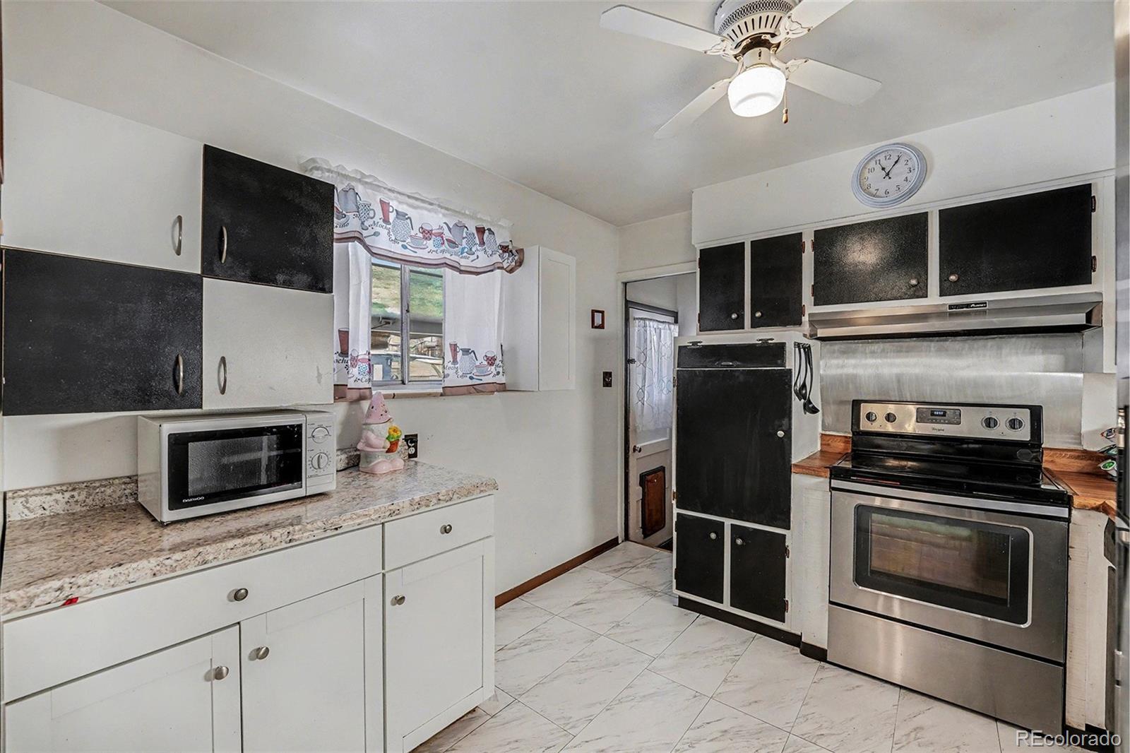 MLS Image #13 for 7690  greenwood boulevard,denver, Colorado
