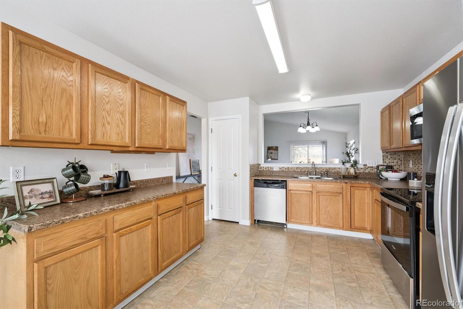 MLS Image #6 for 5241  helena street,denver, Colorado