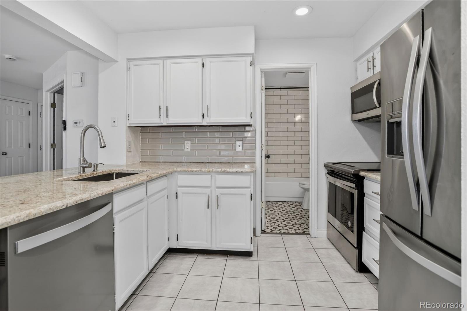 MLS Image #20 for 13874 e lehigh avenue c,aurora, Colorado