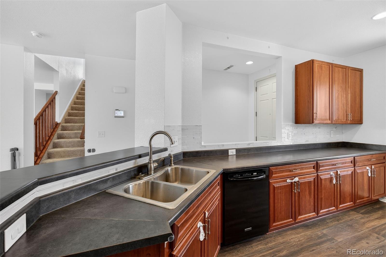 MLS Image #6 for 225  lonewolf drive,lochbuie, Colorado