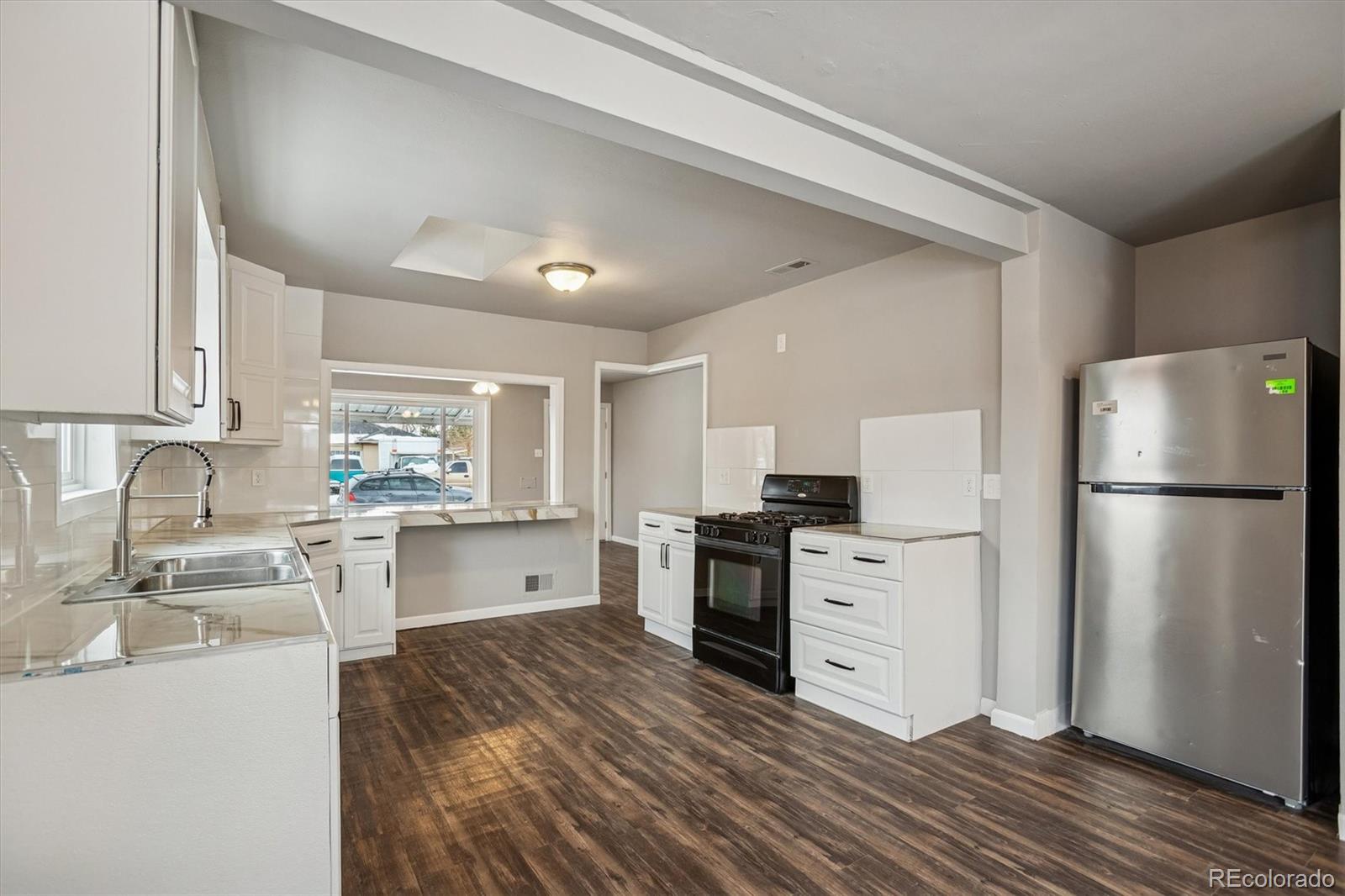 MLS Image #11 for 1680  newark street,aurora, Colorado