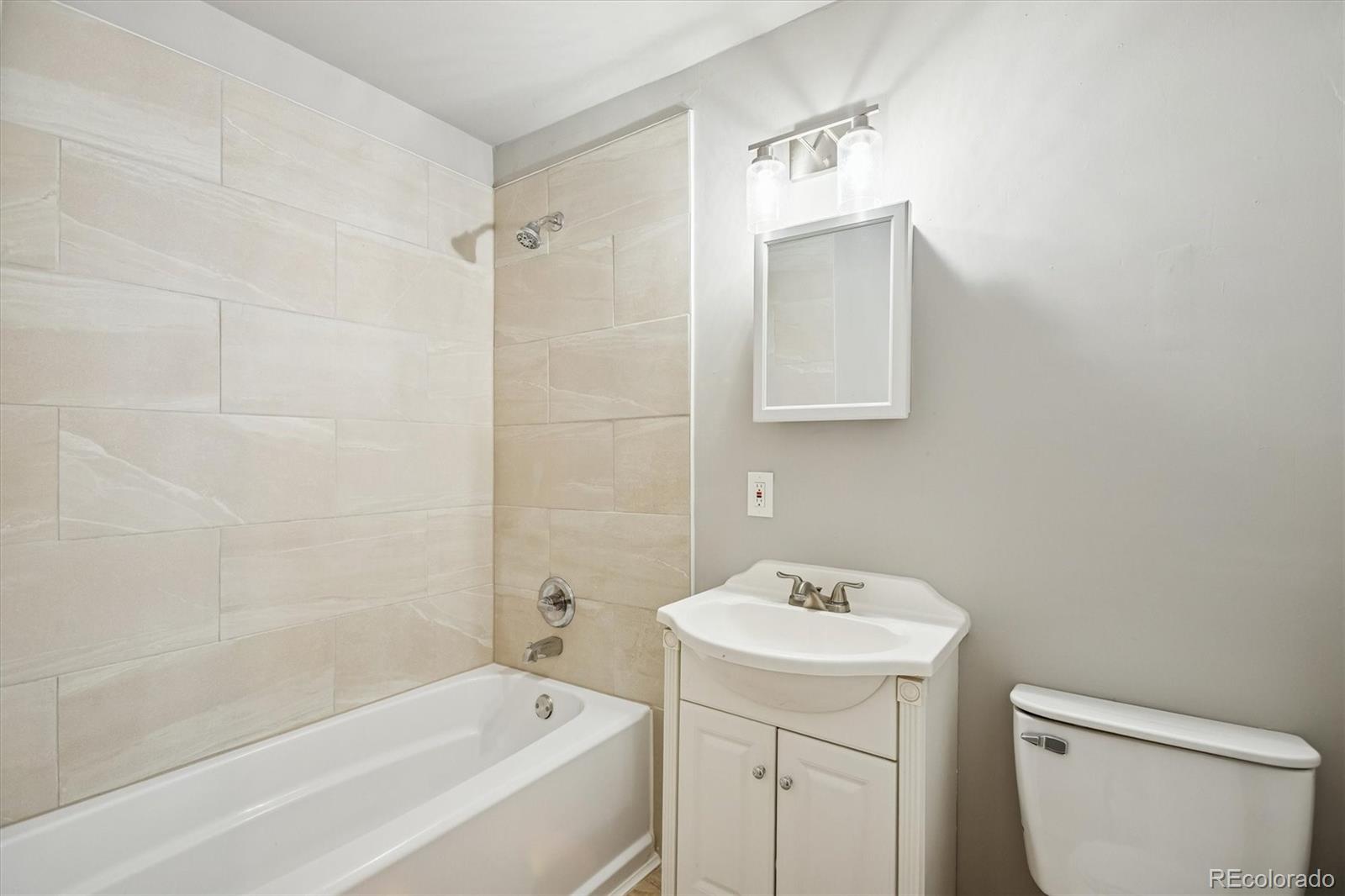 MLS Image #18 for 1680  newark street,aurora, Colorado