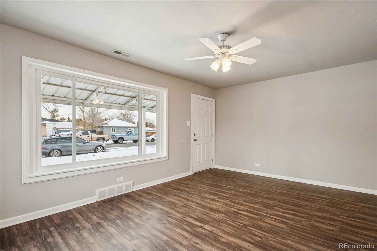 MLS Image #3 for 1680  newark street,aurora, Colorado