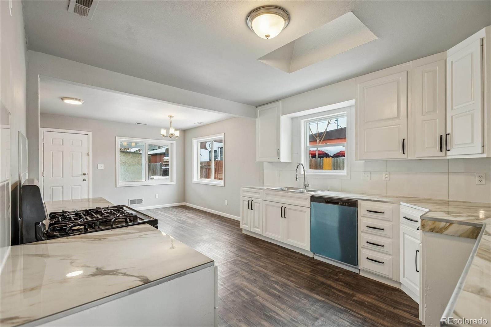 MLS Image #7 for 1680  newark street,aurora, Colorado