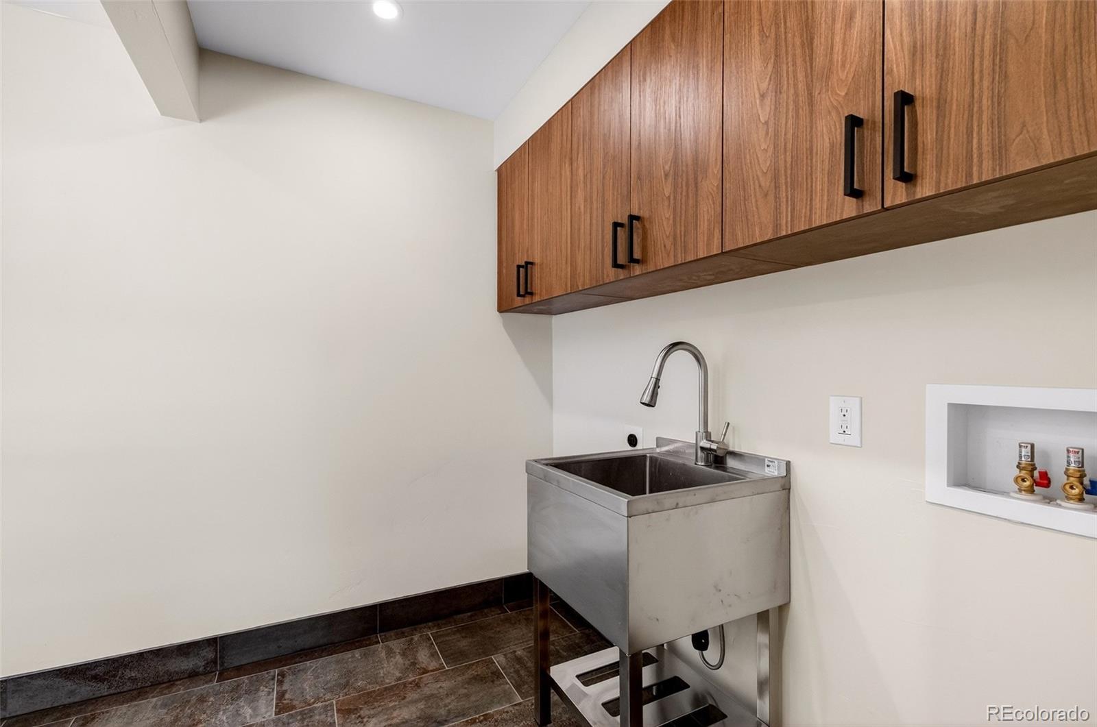 MLS Image #22 for 7552  surrey drive,morrison, Colorado