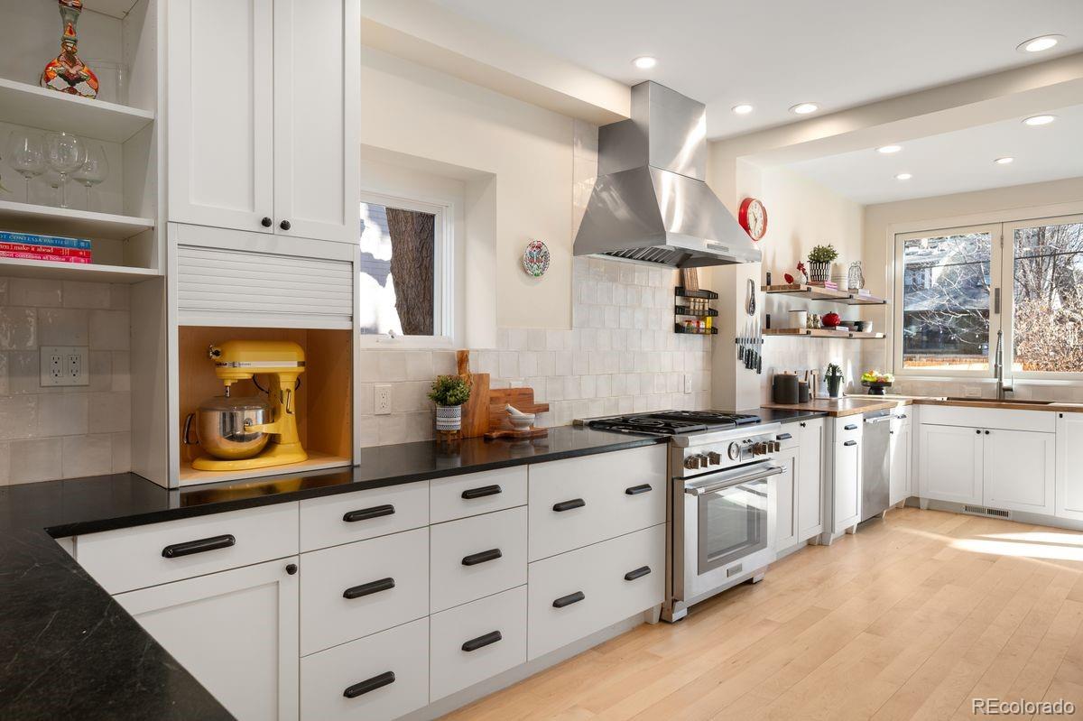 MLS Image #7 for 2230 n cherry street,denver, Colorado