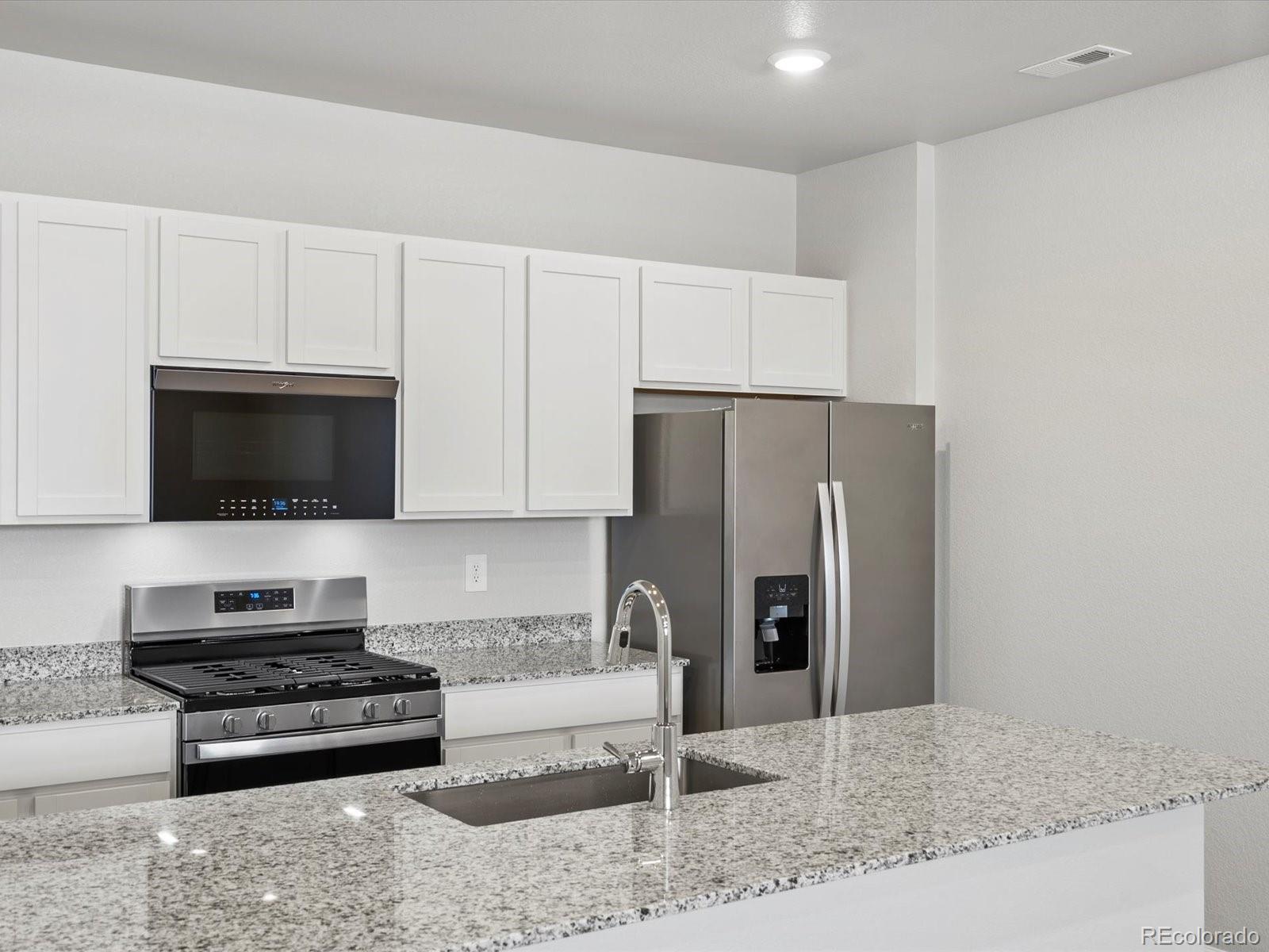 MLS Image #5 for 1620  riverplace drive,windsor, Colorado