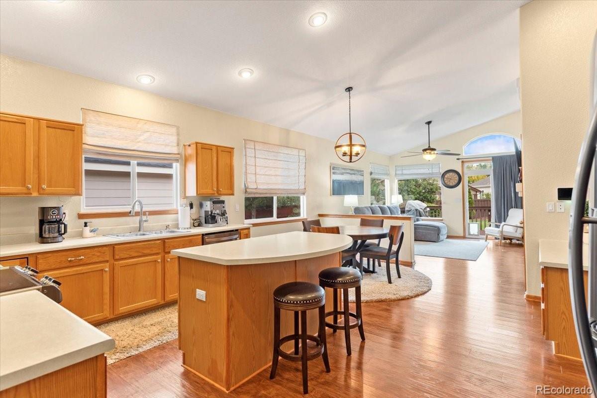 MLS Image #5 for 5564 s fenton street,littleton, Colorado