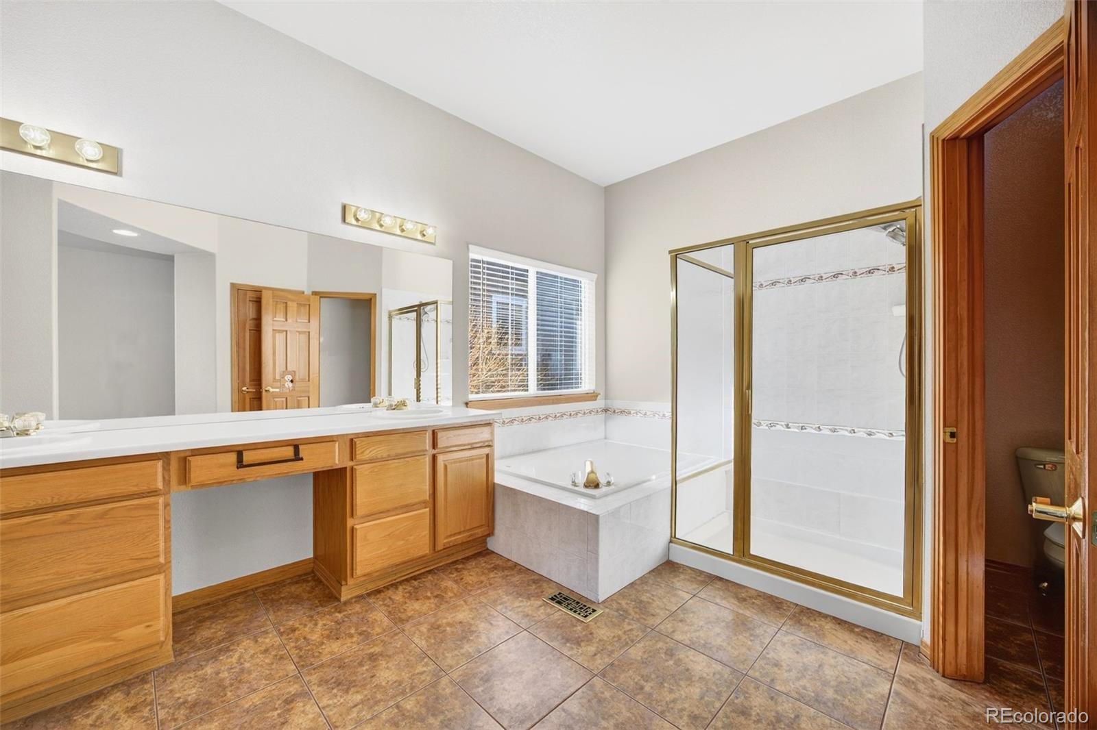 MLS Image #26 for 8400 s oak street,littleton, Colorado