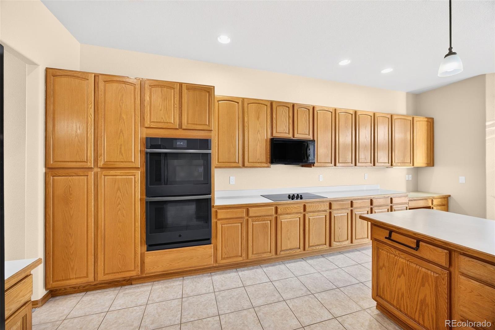MLS Image #7 for 8400 s oak street,littleton, Colorado