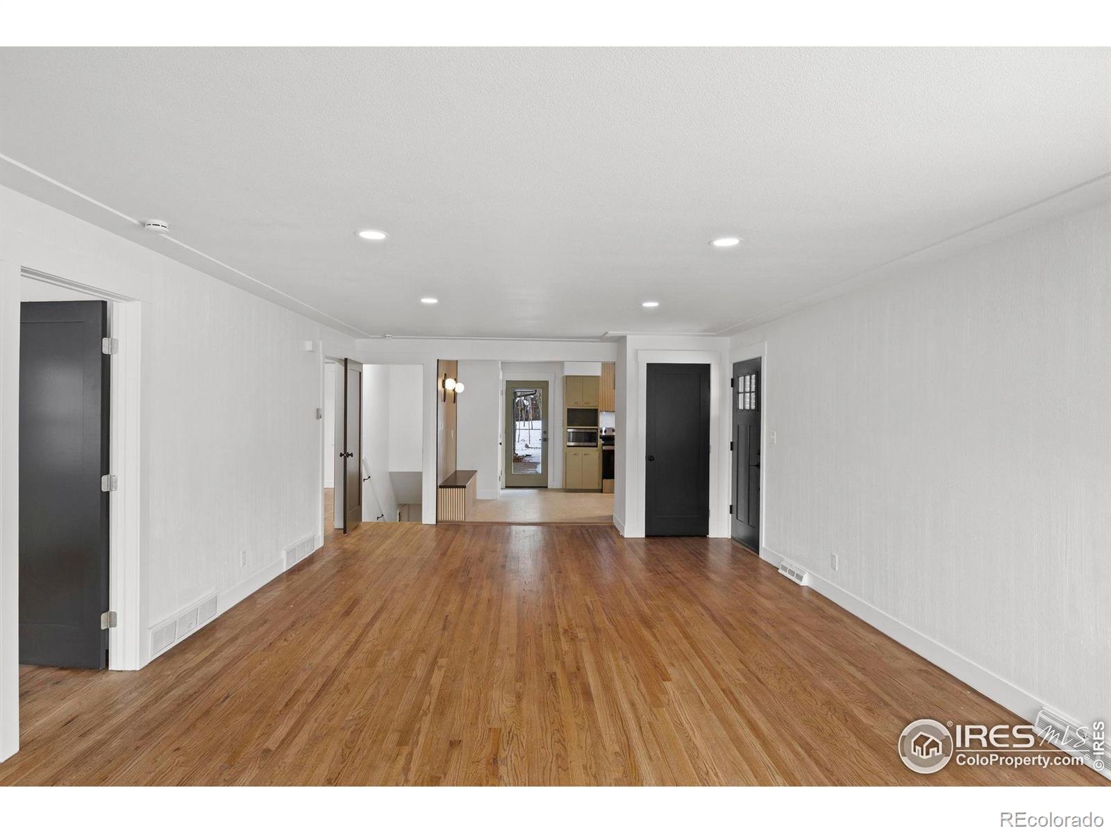 MLS Image #7 for 1953  17th avenue,greeley, Colorado