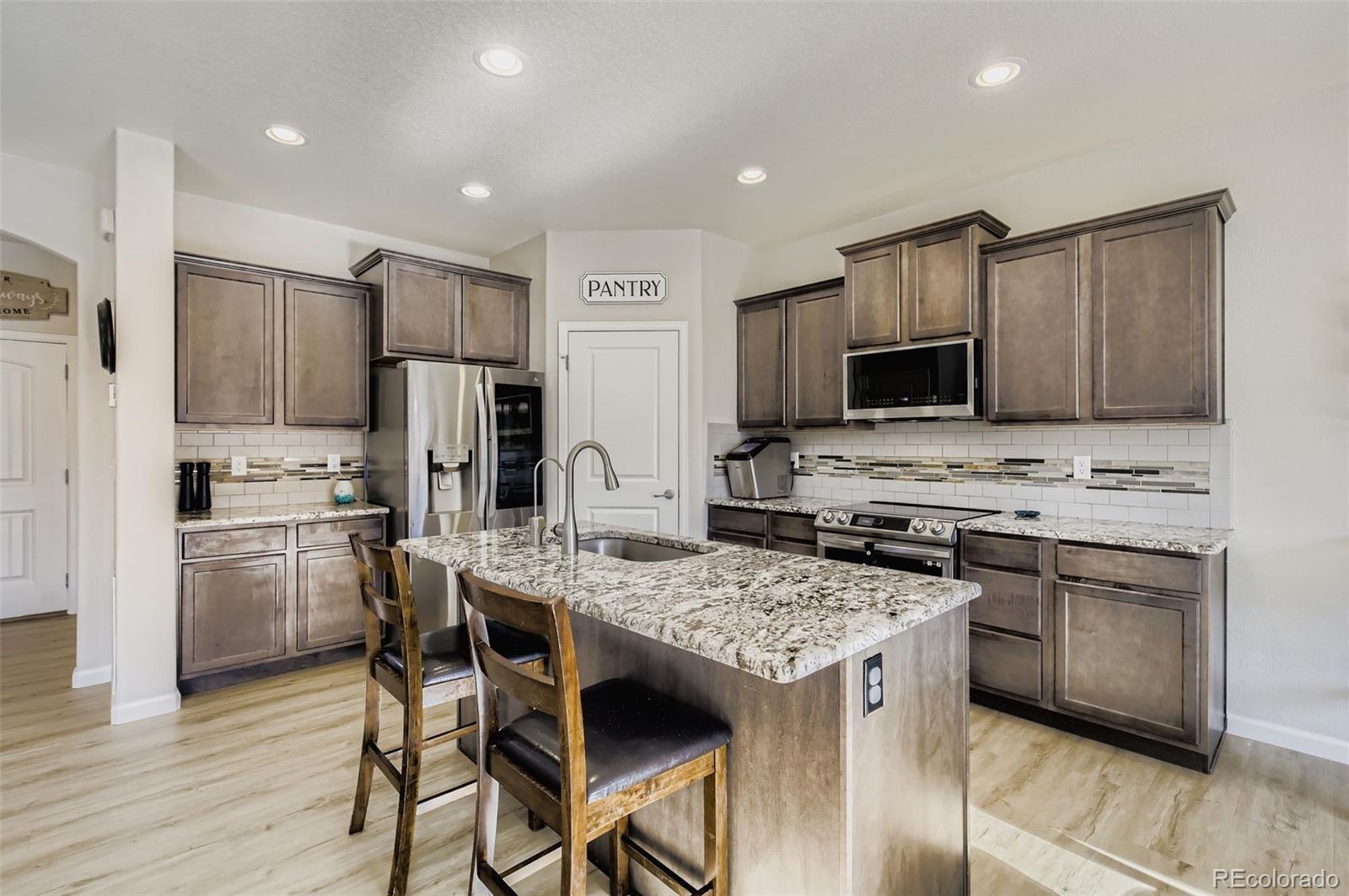 MLS Image #8 for 2006  traildust drive,milliken, Colorado