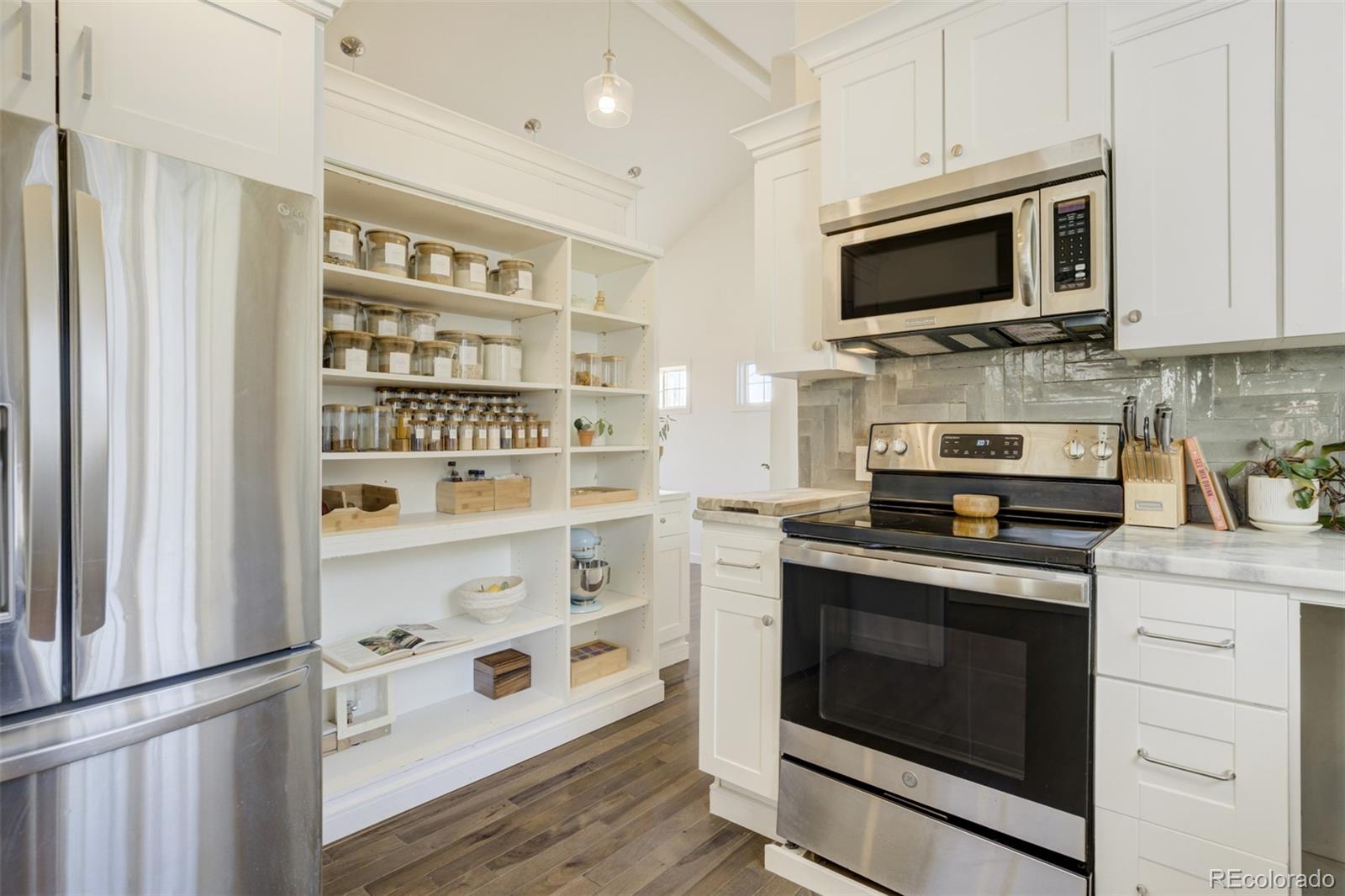 MLS Image #12 for 114-1/2 n 7th street,colorado springs, Colorado