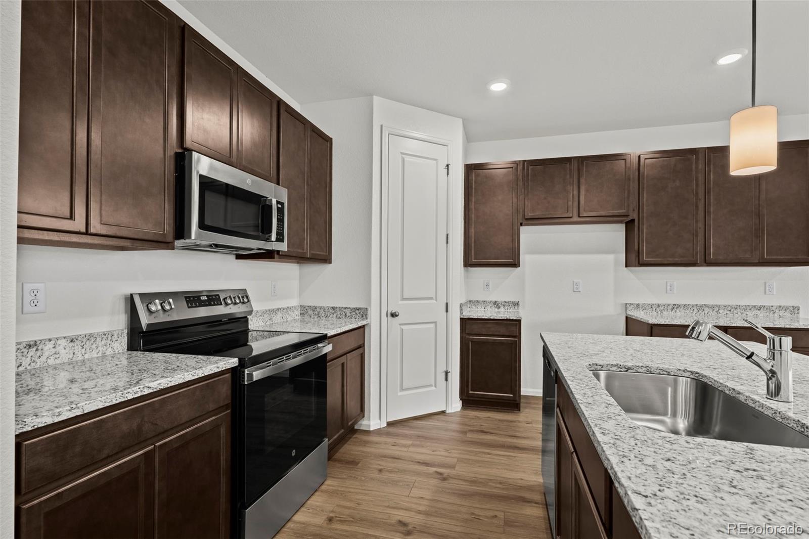 MLS Image #4 for 2932  madrona court,castle rock, Colorado