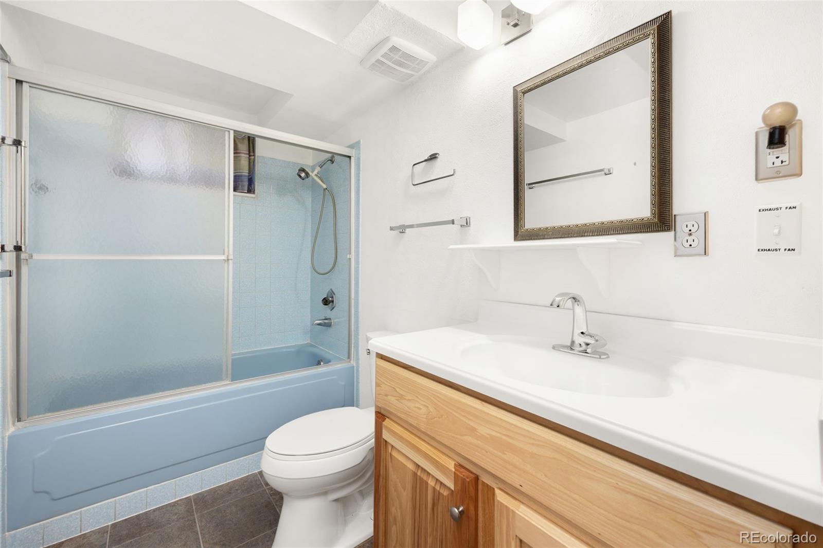 MLS Image #14 for 2867 s sheridan boulevard,denver, Colorado