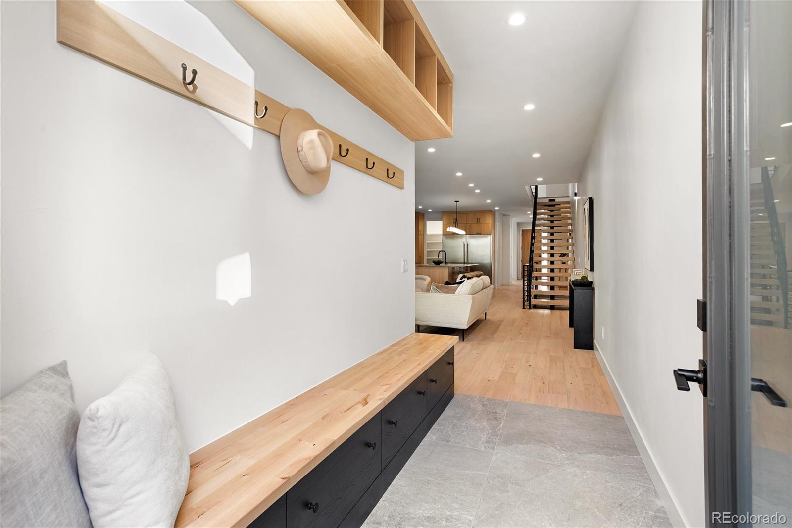 MLS Image #13 for 19 s jackson street,denver, Colorado