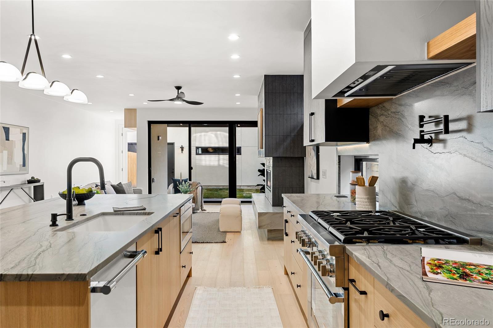 MLS Image #7 for 19 s jackson street,denver, Colorado