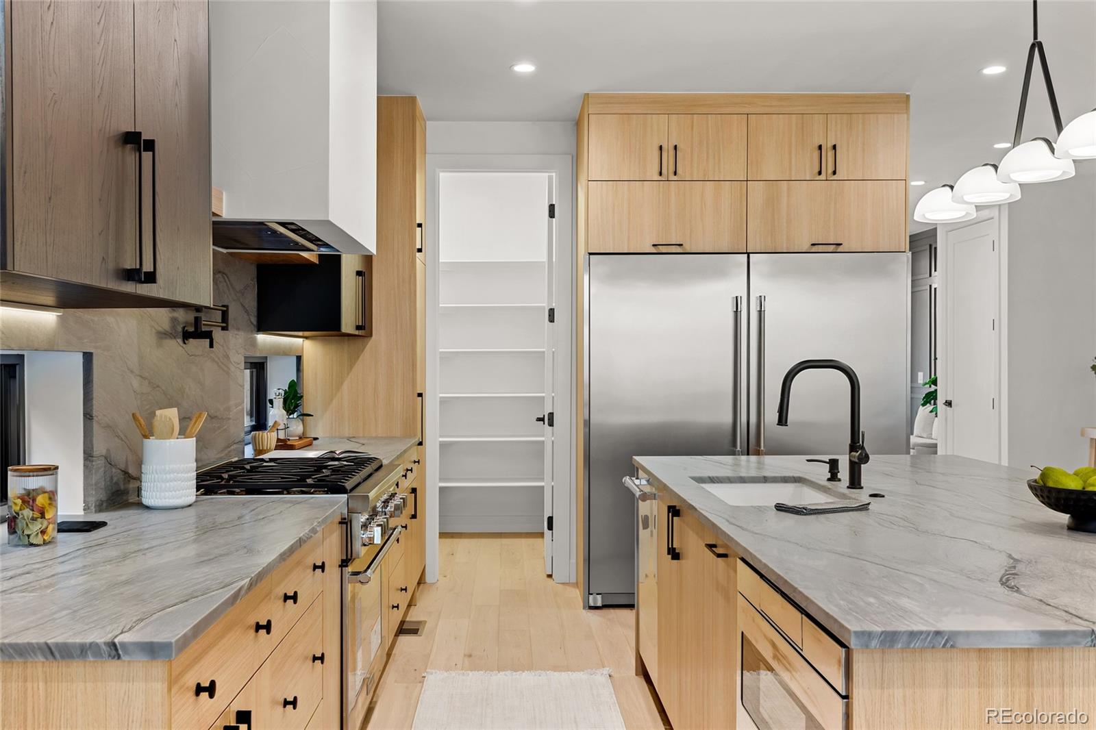 MLS Image #8 for 19 s jackson street,denver, Colorado