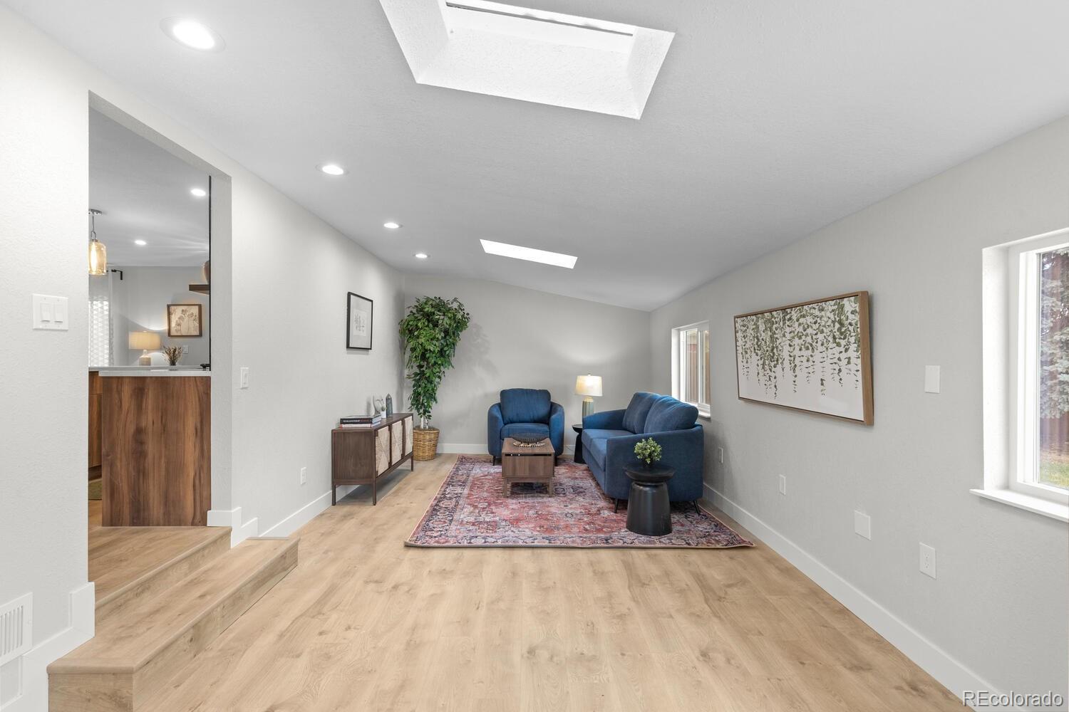 MLS Image #14 for 1711 s forest street,denver, Colorado