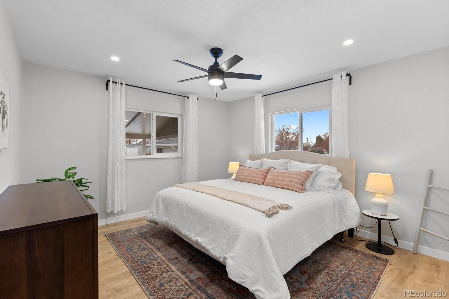 MLS Image #15 for 1711 s forest street,denver, Colorado