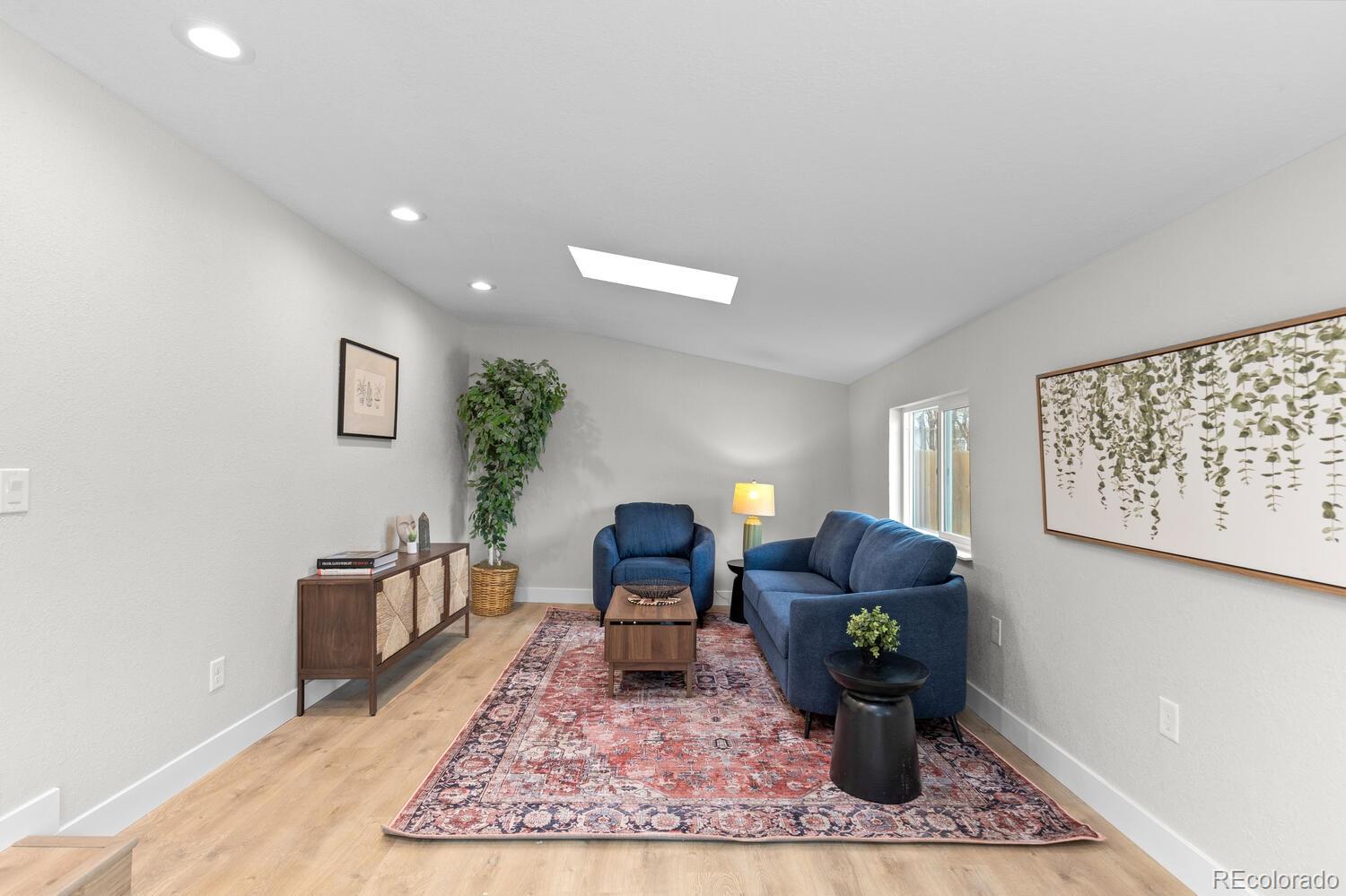 MLS Image #20 for 1711 s forest street,denver, Colorado