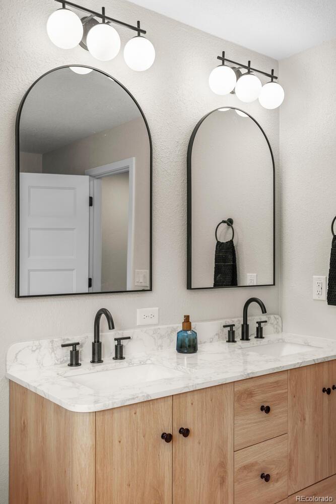MLS Image #26 for 1711 s forest street,denver, Colorado