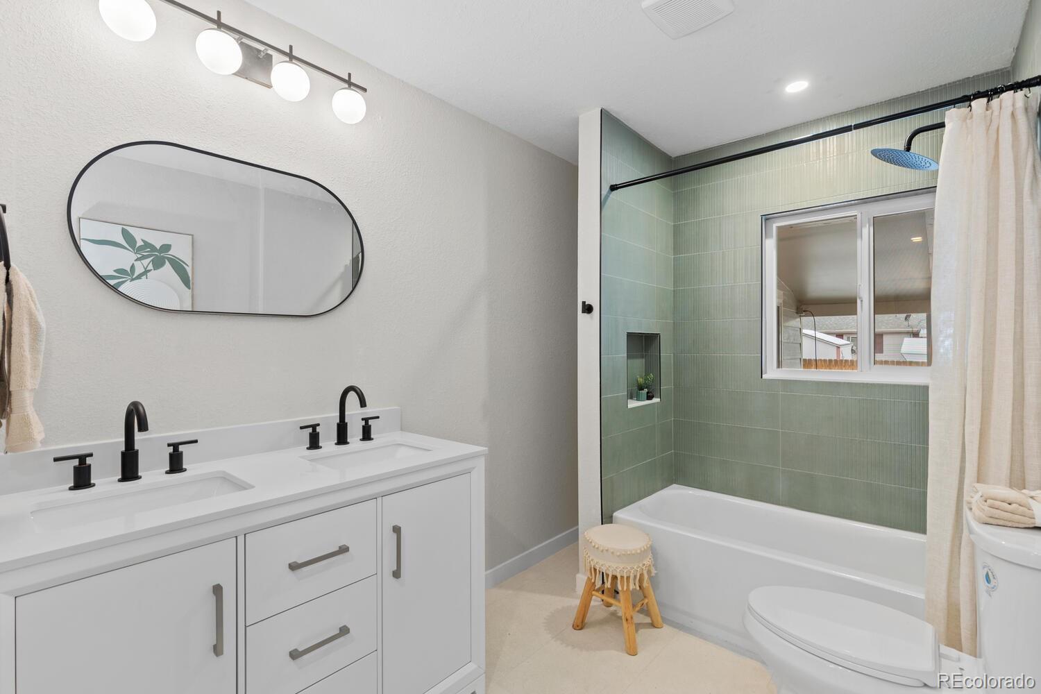 MLS Image #28 for 1711 s forest street,denver, Colorado