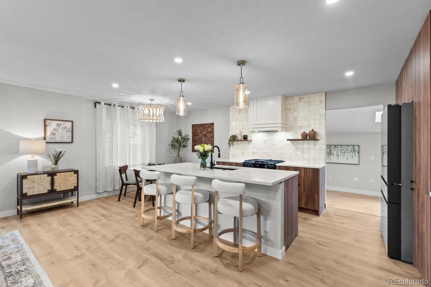 MLS Image #3 for 1711 s forest street,denver, Colorado