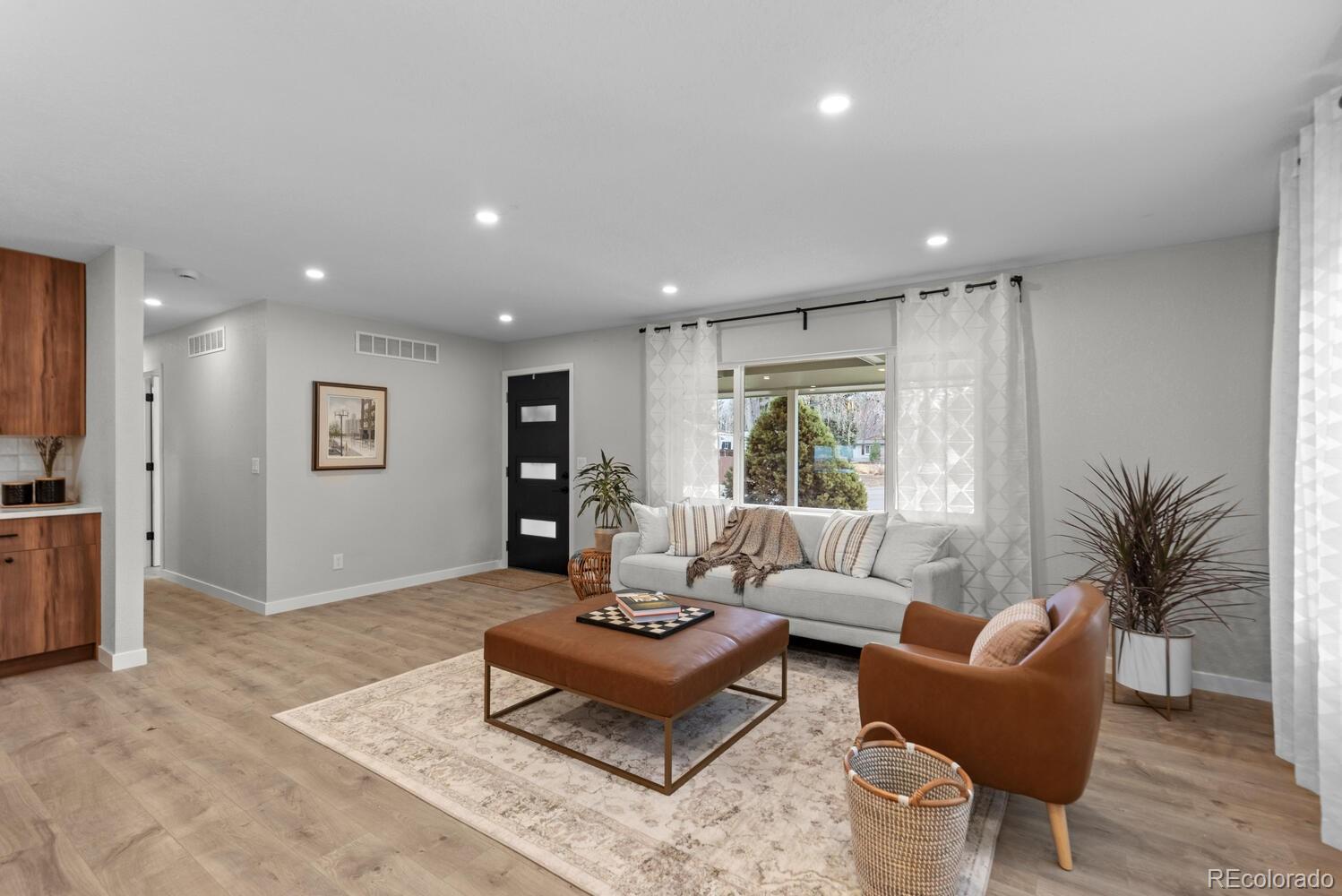 MLS Image #5 for 1711 s forest street,denver, Colorado
