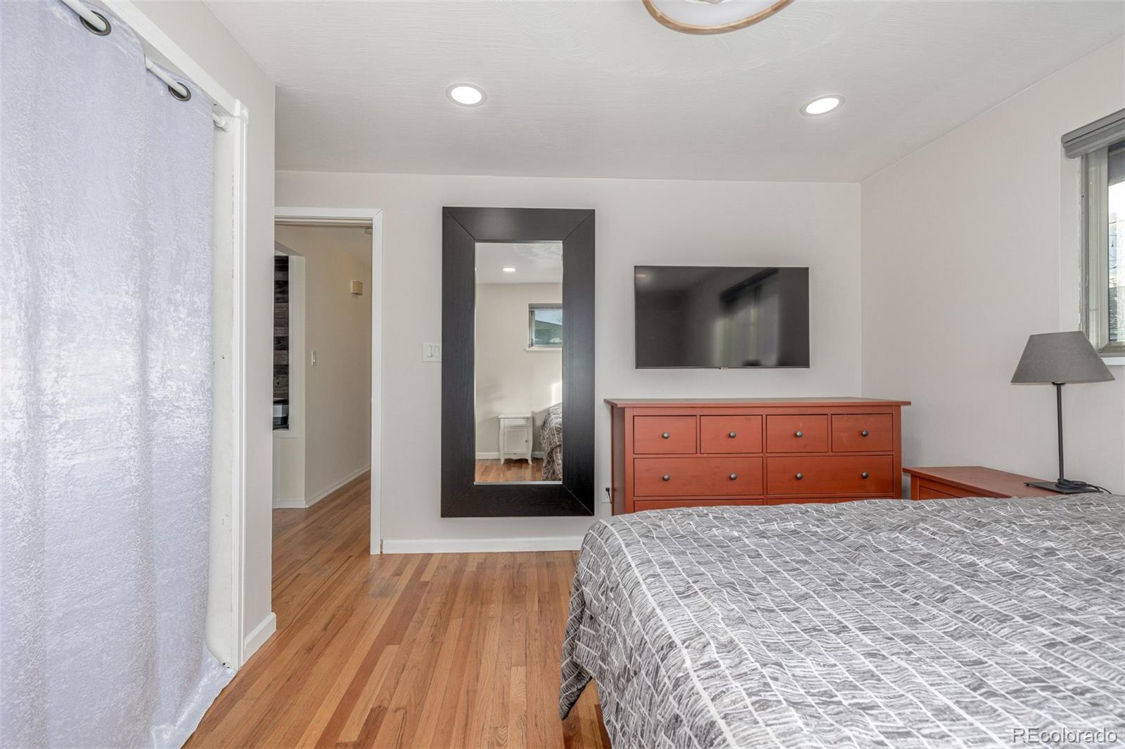 MLS Image #11 for 5413  shoshone street,denver, Colorado