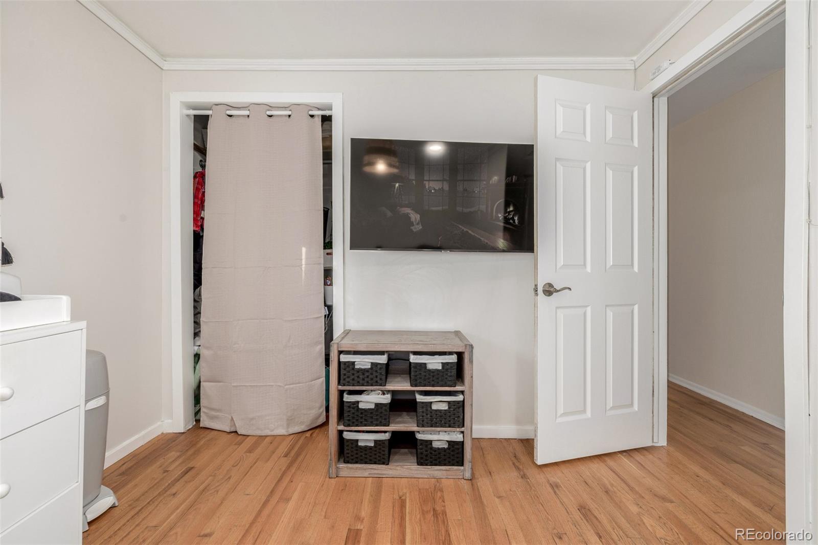 MLS Image #13 for 5413  shoshone street,denver, Colorado