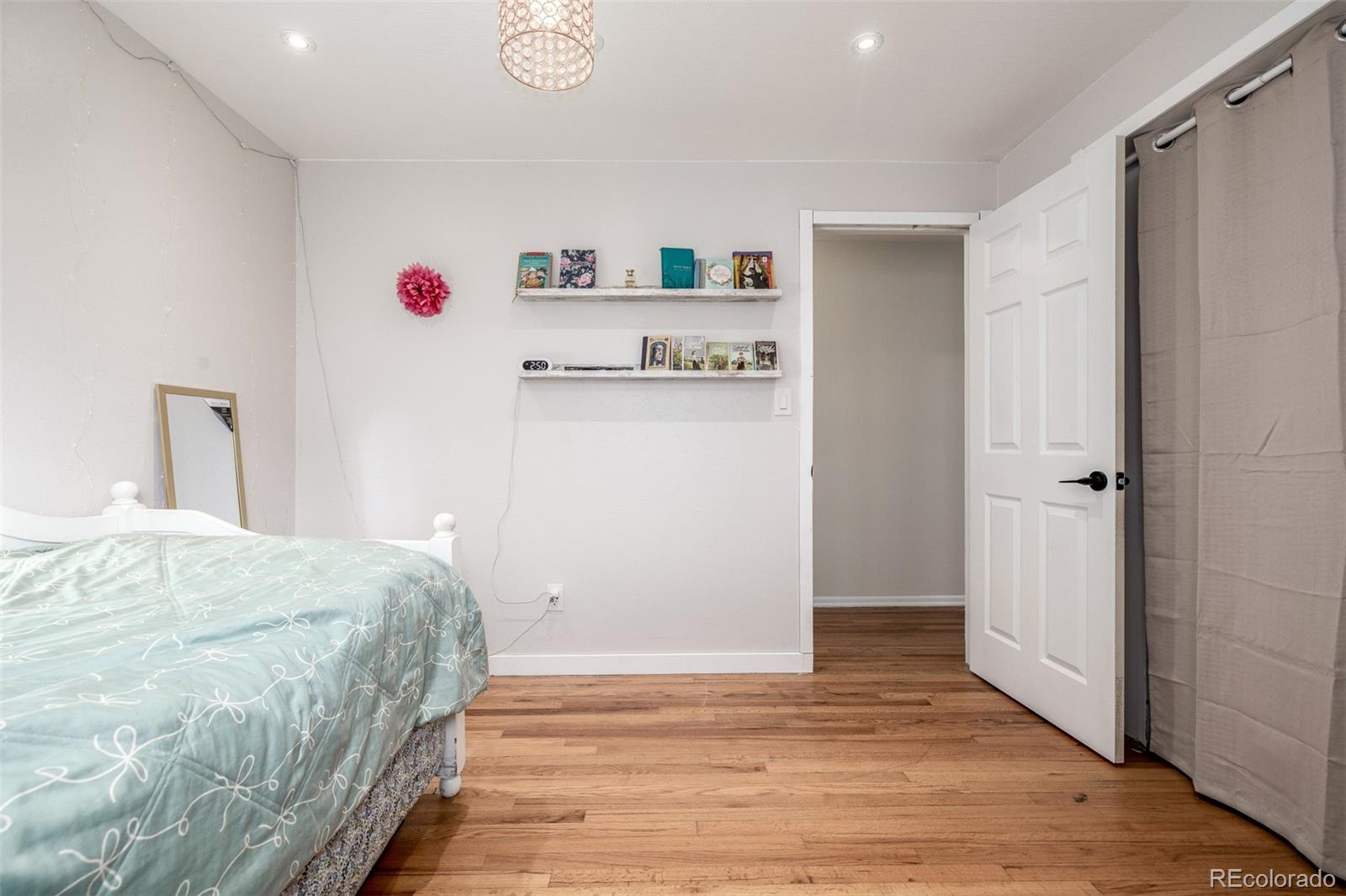 MLS Image #15 for 5413  shoshone street,denver, Colorado