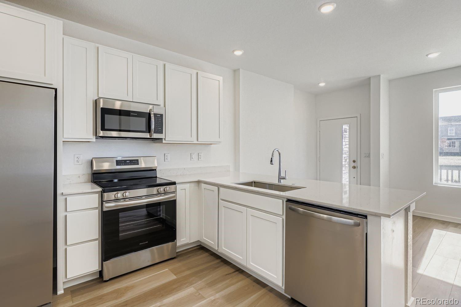 MLS Image #2 for 6689  parterre parkway 3,thornton, Colorado