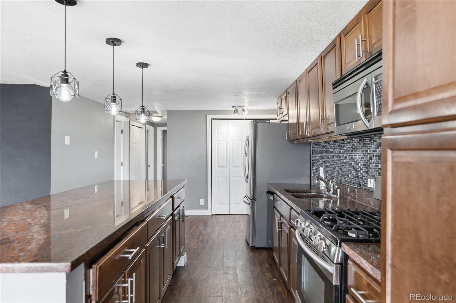 MLS Image #7 for 9113 n moselle court,denver, Colorado