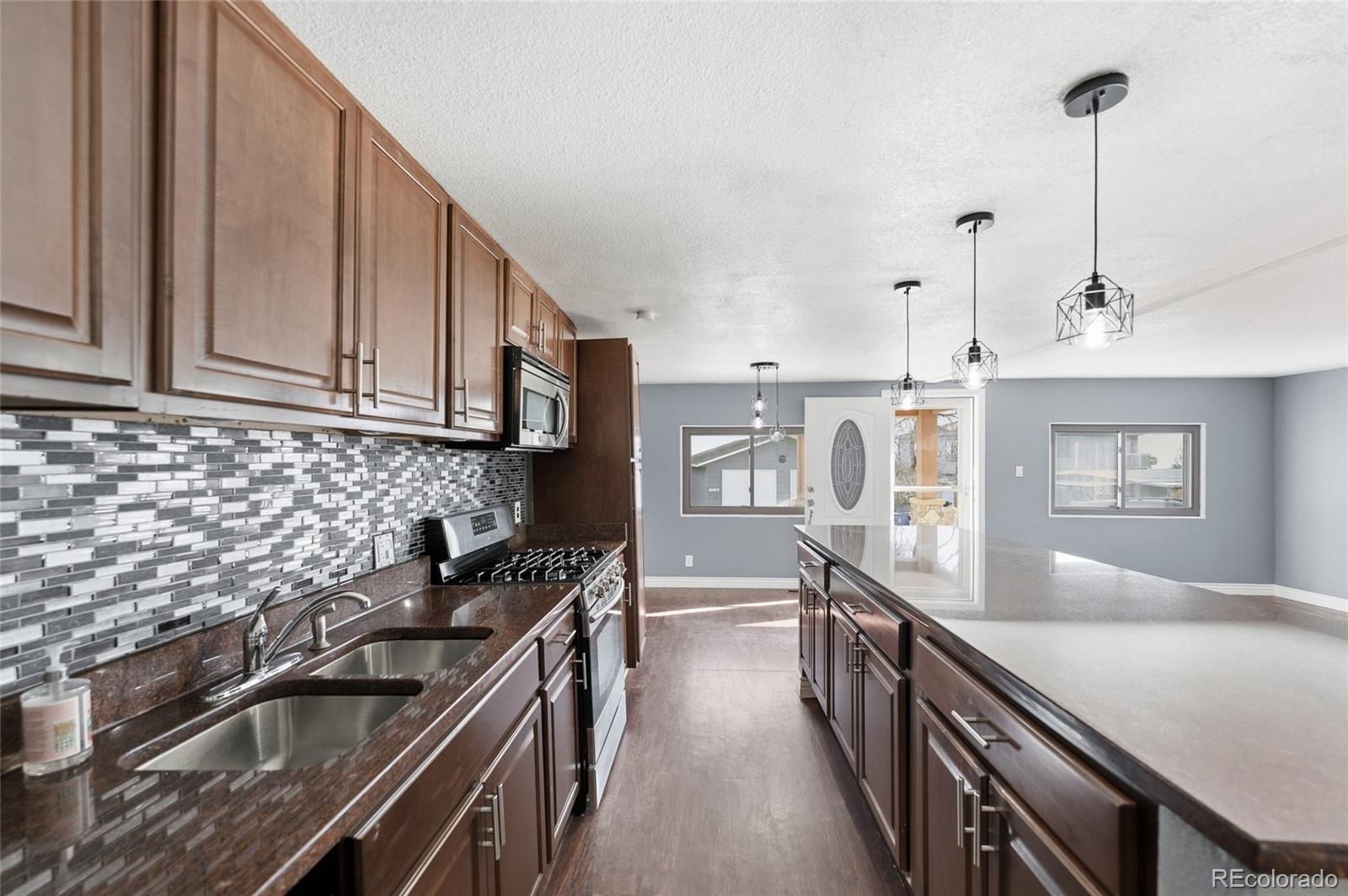 MLS Image #8 for 9113 n moselle court,denver, Colorado