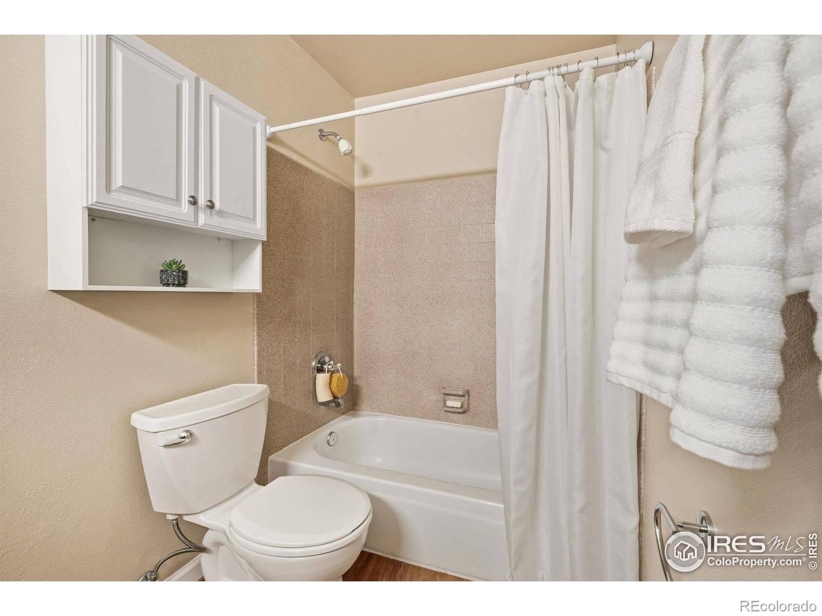 MLS Image #20 for 326  wright street 305,lakewood, Colorado