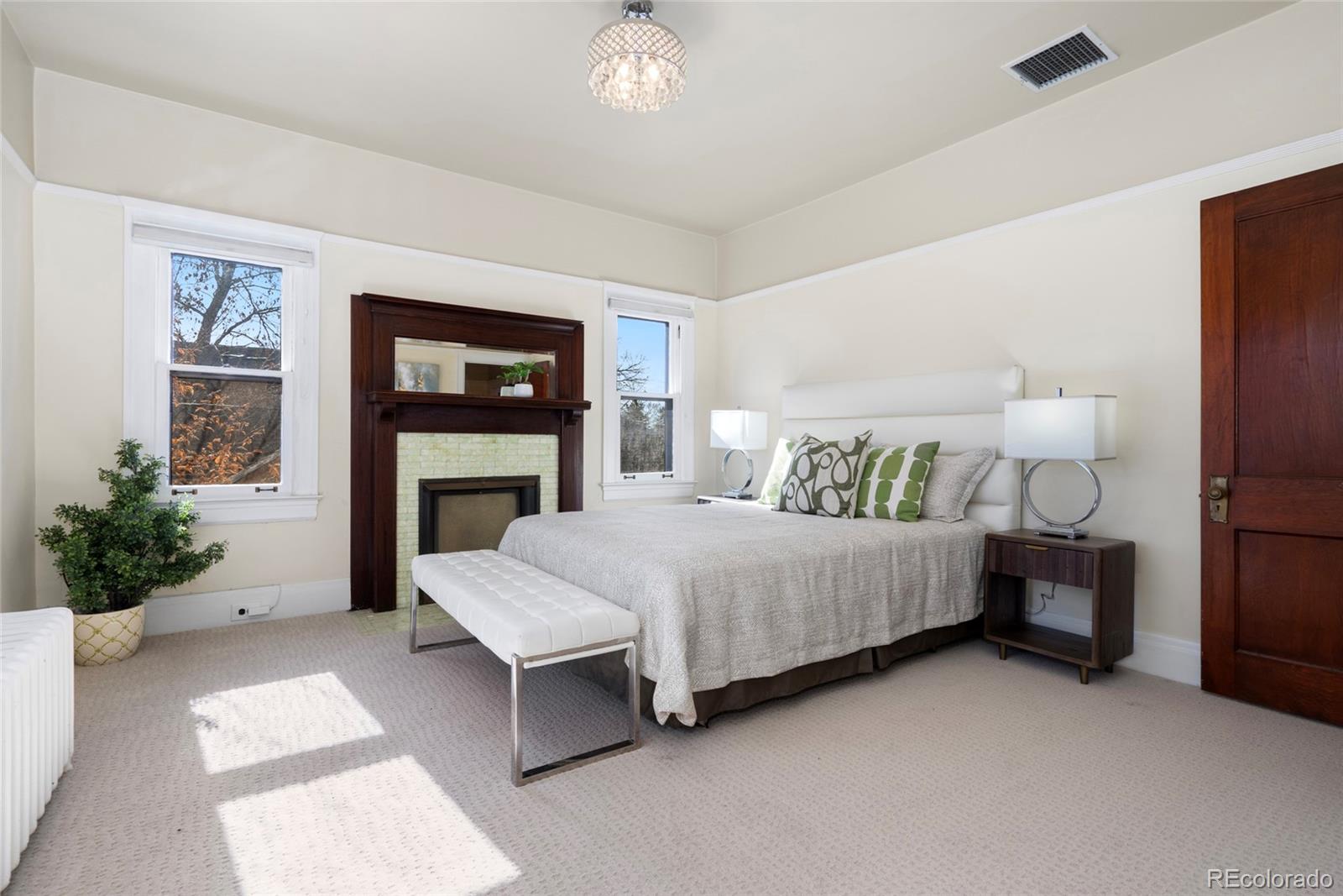 MLS Image #16 for 1827 n bellaire street,denver, Colorado